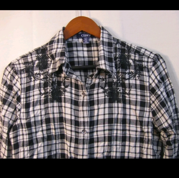 🆕Chaps | Plaid Long Sleeve Shirt w/ Embroidered Floral Detail Women Size Large - Picture 3 of 11
